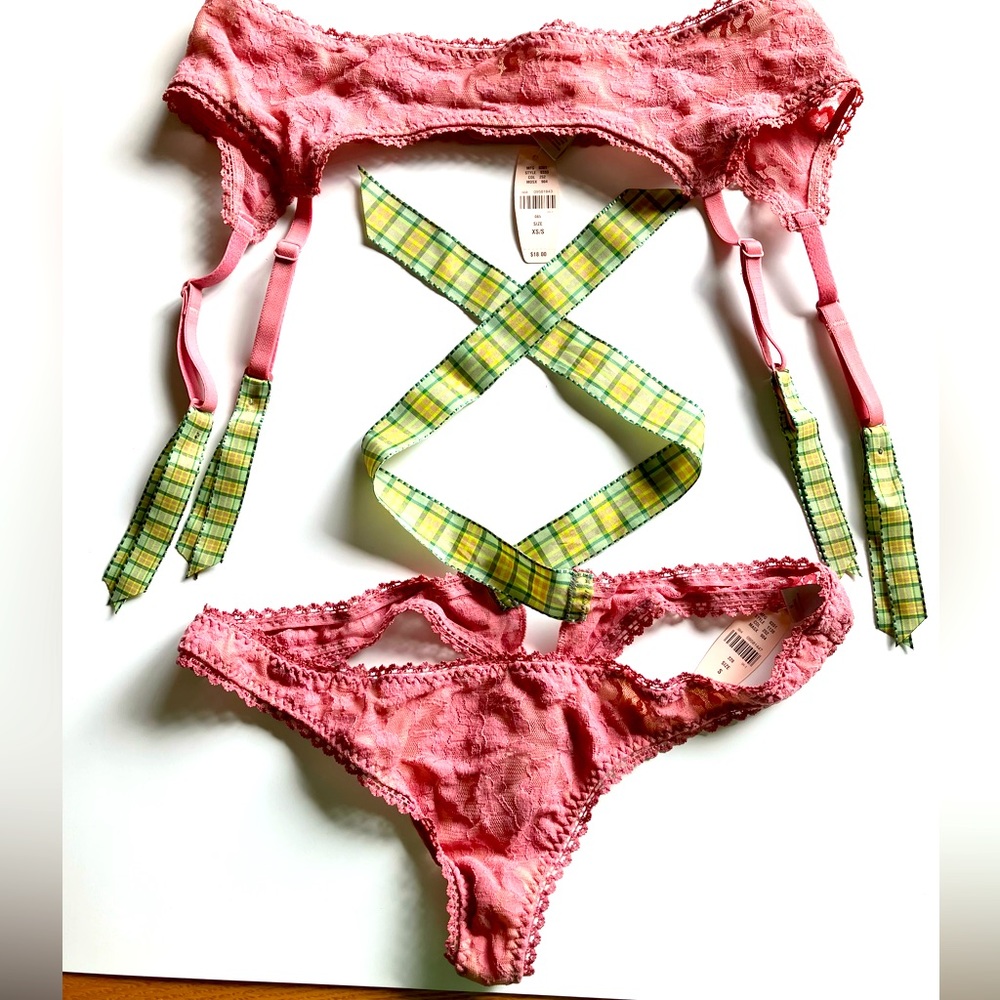 Victoria’s Secret NWT Matching Set Garter  & Panties Pink/Mauve Green Color S/XS